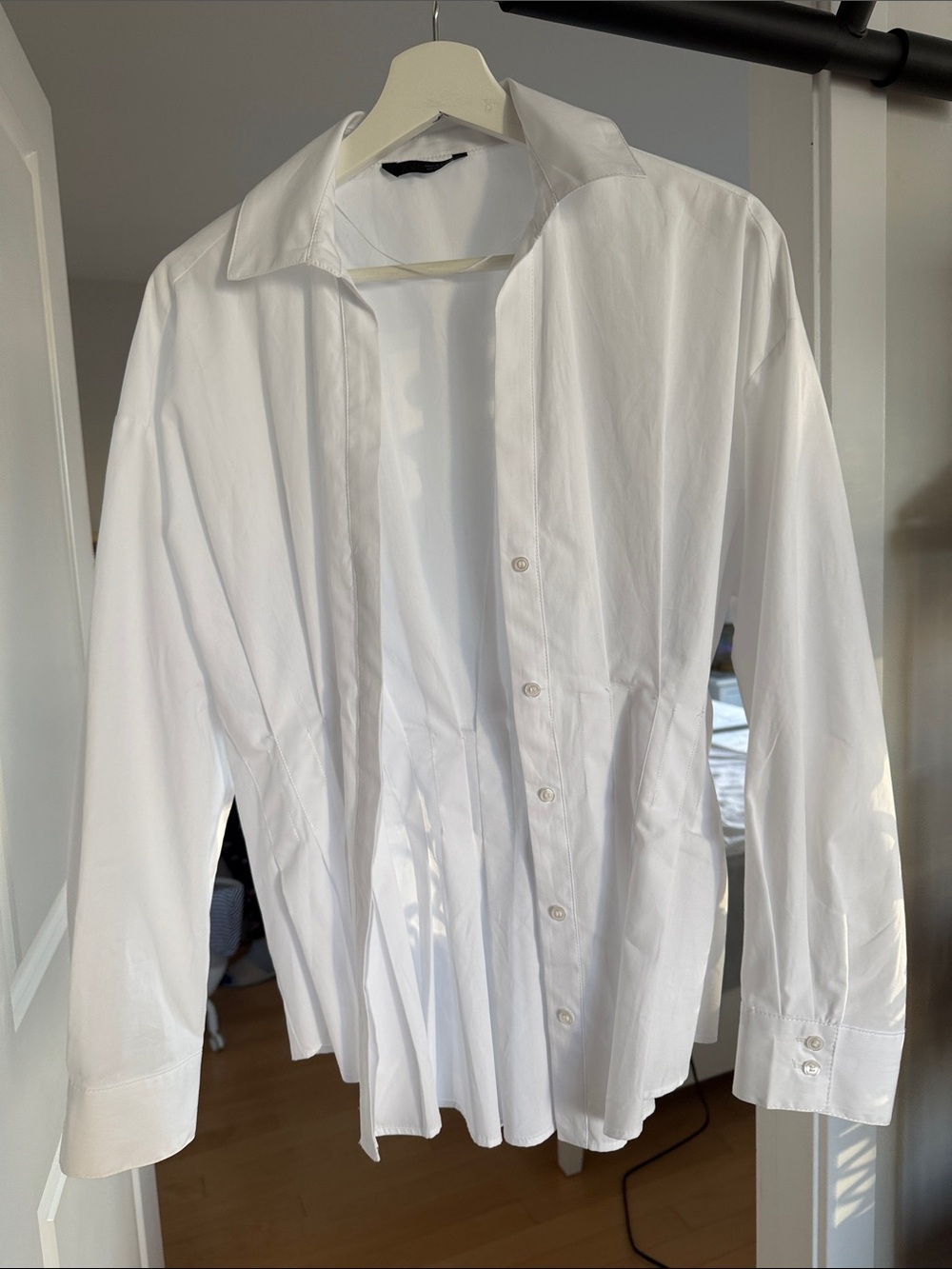 Zara White Women's Button-Down Shirt